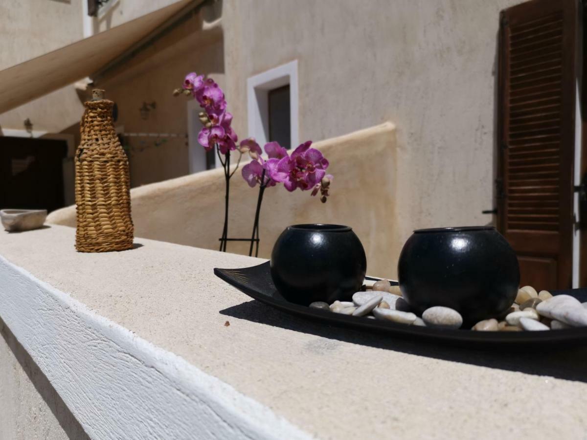 Villa Perissa Thira Exterior photo